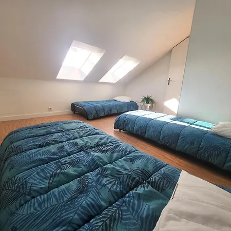 Apartment St-quentin-en-yvelines Plusieurs Avec Parking *